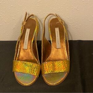 Cynthia Vincent gold snakeskin slingback heels size 6